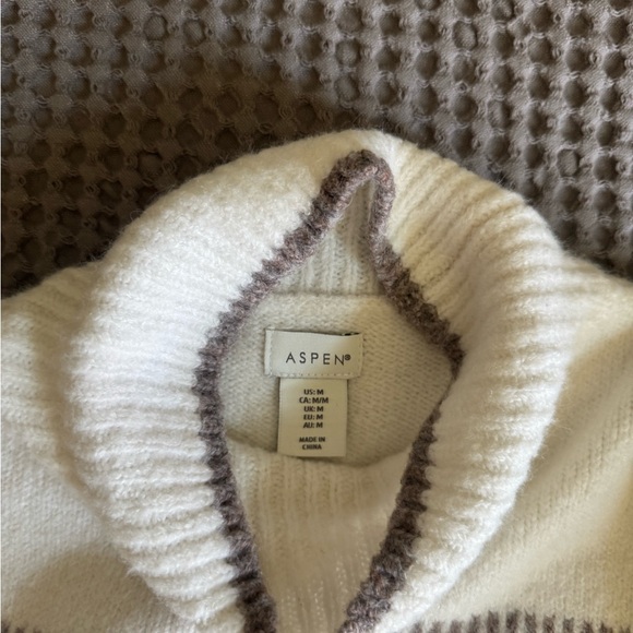 Aspen Fair Isle Sweater - Picture 6 of 7